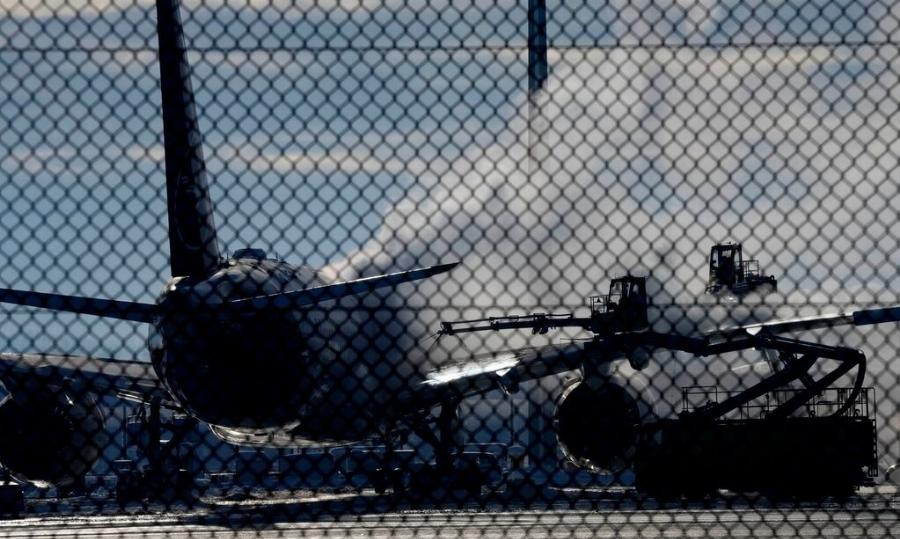 Συναγερμός ΤΩΡΑ: Κλείνει το αεροδρόμιο – Σκηνές χάους