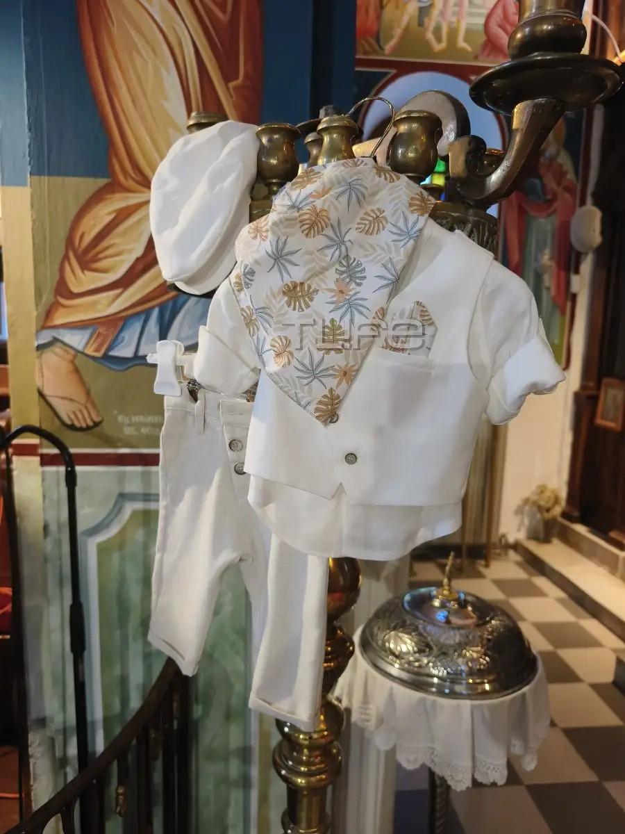 Ανθή Βούλγαρη – Κώστας Κωνσταντινίδης: Οι φωτογραφίες από τη βάφτιση του γιου τους και το όνομα που πήρε