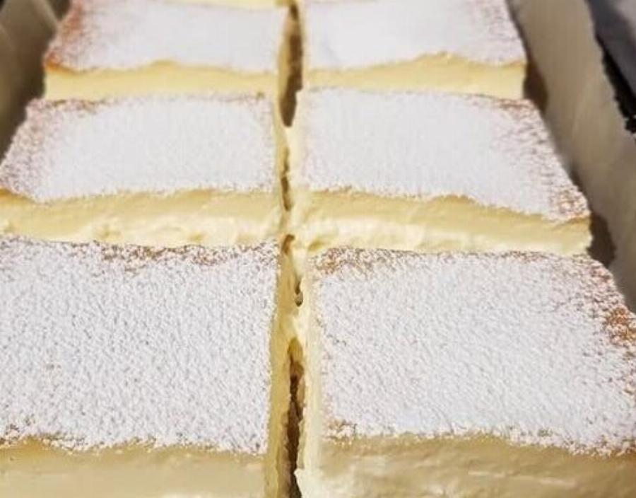 Τετράγωνα κρέμας βανίλιας με σφολιάτα: Εύκολη συνταγή τύπου μιλφέιγ