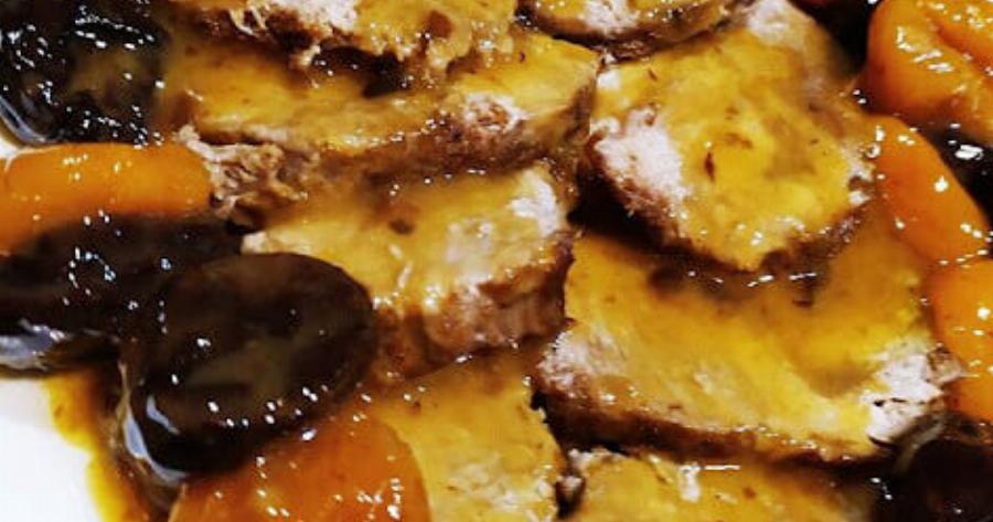 Κυριακάτικο χοιρινό ψητό με δαμάσκηνα και βερίκοκα