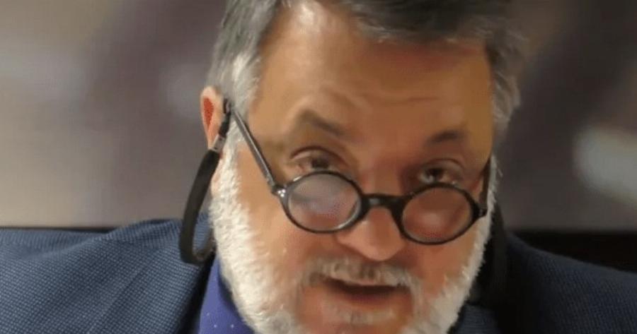 Θλiψη: Έφυγε από την ζωή γνωστός δημοσιογράφος και συγγραφέας