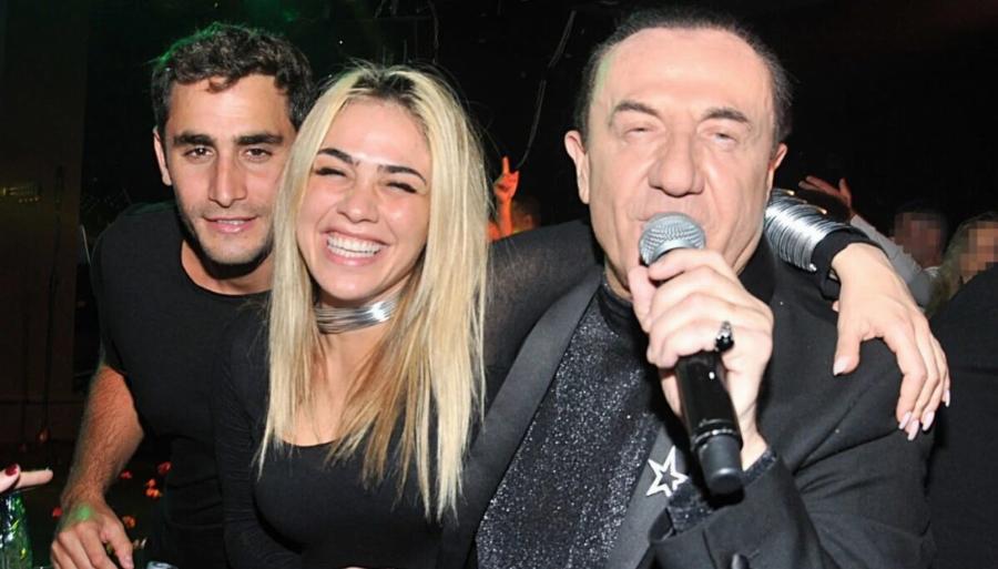 «Βóμβα» – Χώρισε πασίγνωστη Ελληνίδα τραγουδίστρια μετά από 3 χρόνια γάμου