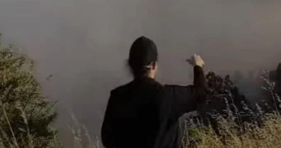 ΚΑΣΤΟΡΙΑ: Δεσπότης μπήκε στη φωτιά με το λείψανο της Αγίας Παρασκευής και το θαuμα έγινε!