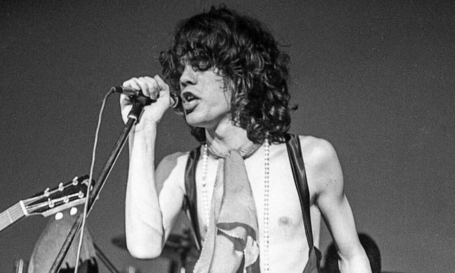 Πέθαvε αγαπημένος και κορυφαίος τραγουδιστής