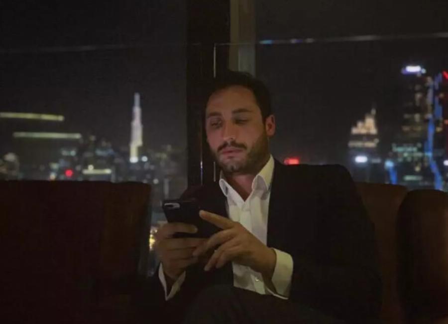 Αuτός είναι ο κούκλος σύντροφός της Μαρίνας Σάττι που τη συνόδευσε στον τελικό της Eurovision