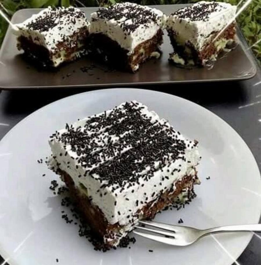 Μπισκοτογλυκό με πτι μπερ σοκολάτας: Η εύκολη συνταγή ψυγείου με λίγα υλικά