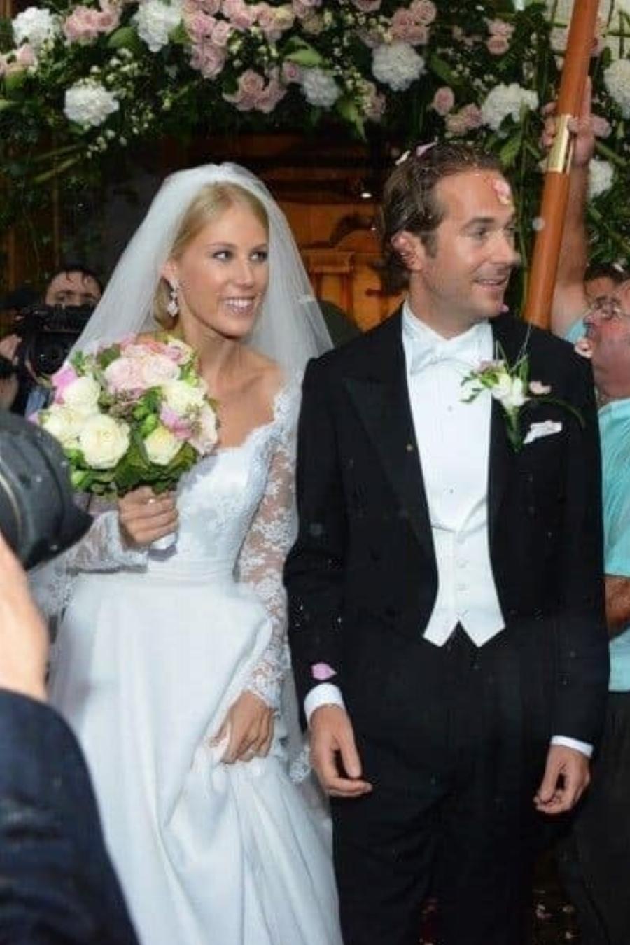 Η μόνη που έχει καλές σχέσεις: Η άγνωστn καλλονή αδερφń της Αθηνάς Ωνάση