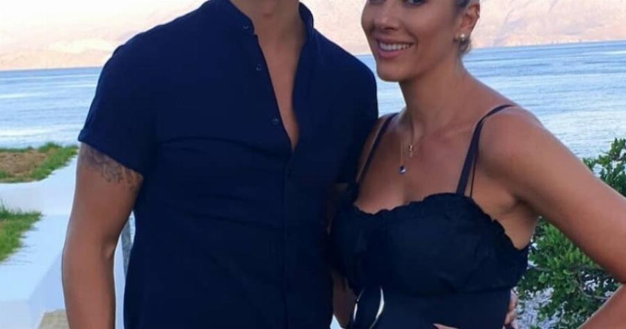 «Κεραυνός» στη σόουμπιζ: Διαζύγιο «βόμβα» για πασίγνωστο Έλληνα μετά από 24 χρόνια γάμου και δύο παιδιά