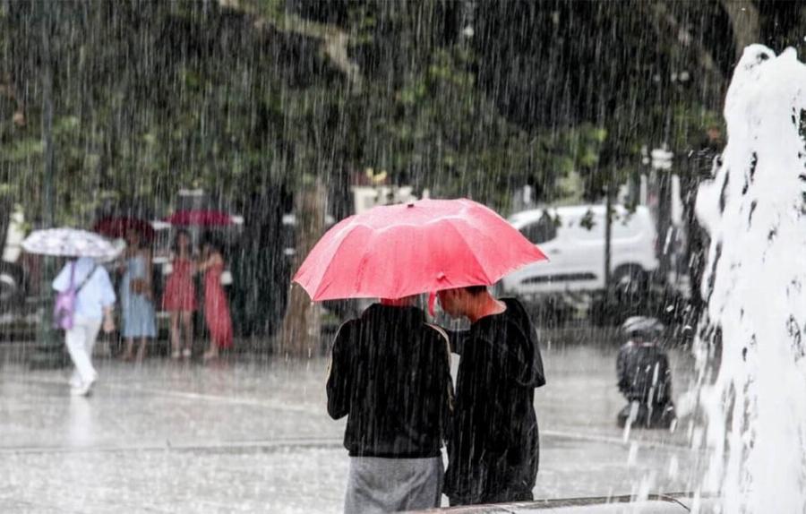 Ραγδαία αλλαγή του καιρού: Έρχεται η κακοκαιρία «Π» σε λίγες ώρες – Πού θα «ρίξει» 150 τόνους νερού