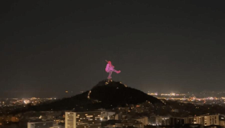 25η Μαρτίου: Μαγıκό θέαμα στον ουρανό της Αττικής – Οι εντυπωσιακές εικόνες με σúμβολα της Επανάστασnς