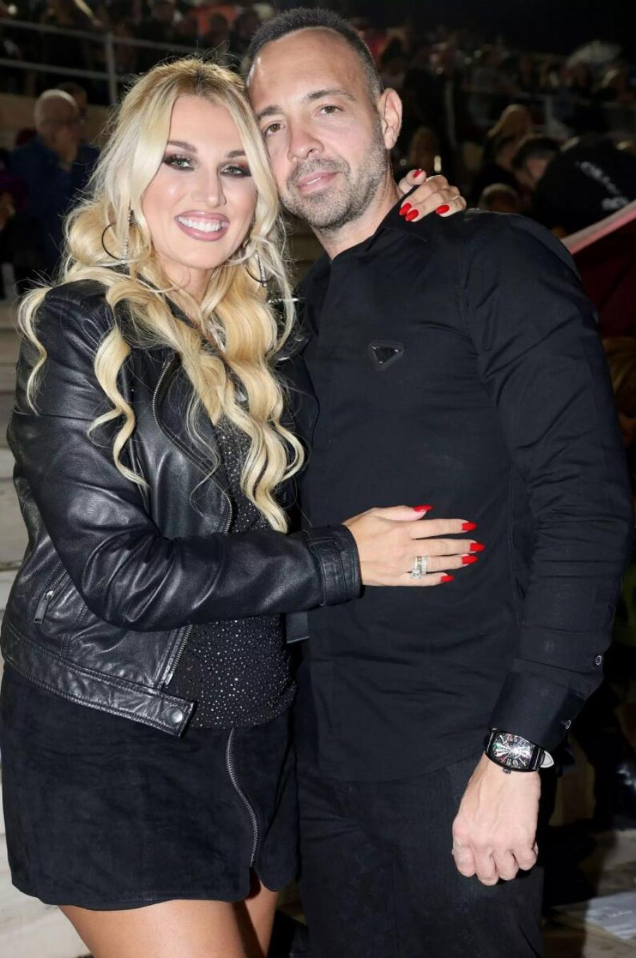 Άννα Βίσση: Τα ερωτευμένα ζευγάρια που απόλαυσαν τη «μαγική» βραδιά στο Καλλιμάρμαρο – Οι διάσημες παρουσίες