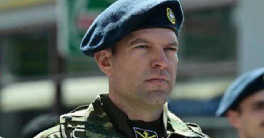 Σούσουρο με το βίντεο του Κασσελάκη που «χάνει» το βήμα στην παρέλαση