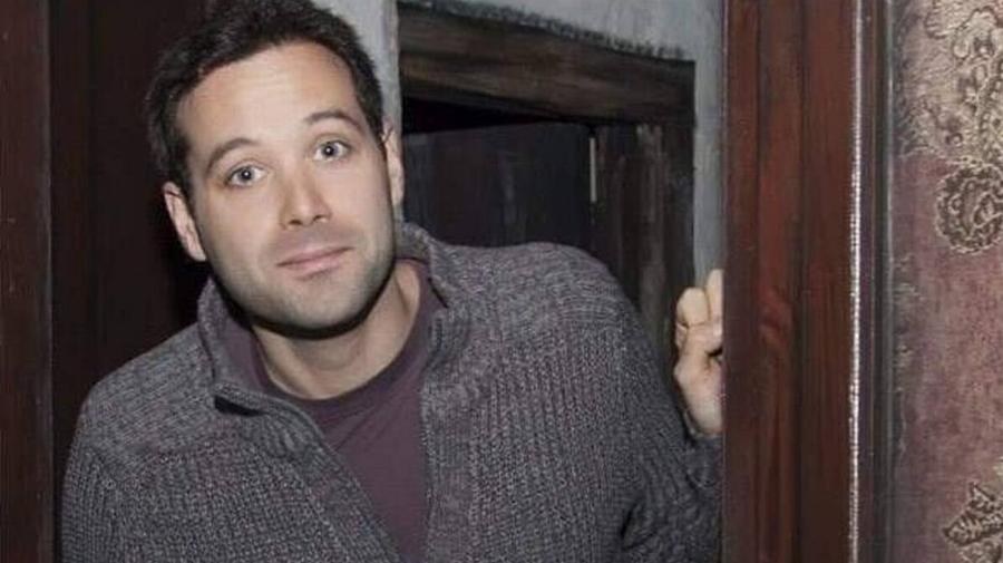 Δουλεύει ντελιβεράς σε πιτσαρία: Οικονομική καταστροφή για πασίγνωστο πρωταγωνιστή της ελληνικής τηλεόρασης, κάνει 3 δουλειές για να ζήσει