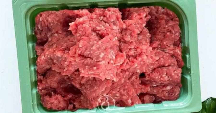 Τελικά πρέπει να πλένουμε το κρέας πριν το μαγειρέψουμε;