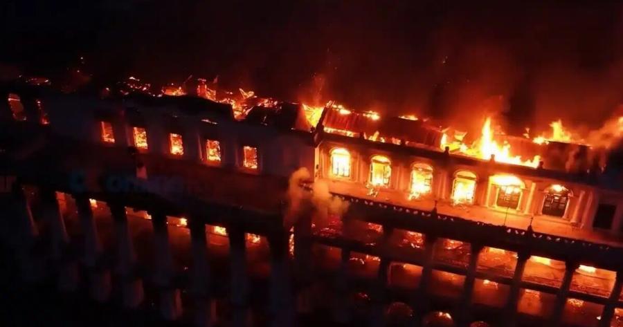 ΛINTΣAPAN ΠPΩHN ΠPΩΘYΠOYPΓO, KYNHΓOYN ΠOΛITIKOYΣ – ΣTAXTH H BOYΛH, ΠΛIATΣIKO H ΠPΩTEYOYΣA