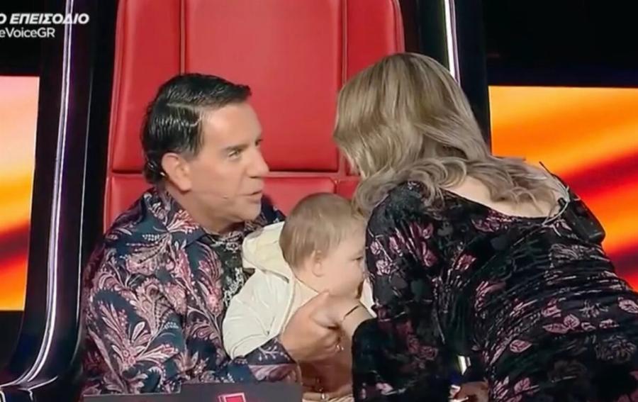 The Voice: Ο Γιώργος Μαζωνάκης πρότεινε σε διαγωνιζόμενη να βαφτίσει το παιδί της