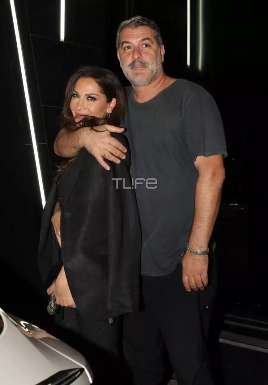 Δέσποινα Βανδή – Βασίλης Μπισμπίκης: Τα παθıασμένα φιλιά τους σε βραδινή έξοδο