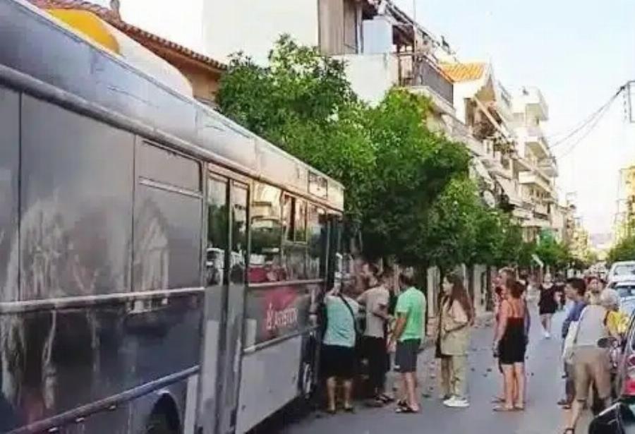 Πήγε στην δουλειά του και δεν γύρισε ποτέ: Οδηγός λεωφορείου υπέστη ανακοπή καθώς οδηγούσε – Σπαρακτικές εικόνες