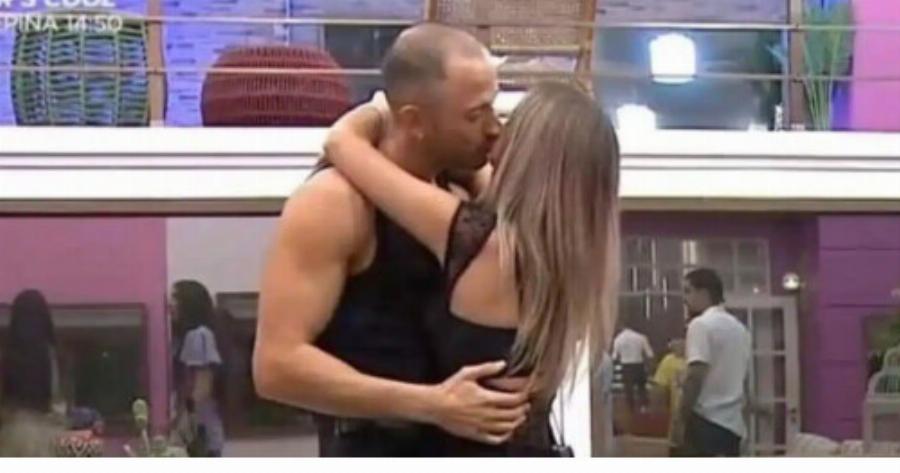 Power of Love: Ο Νίκος και η Σωτηρία φιλήθηκαν πρώτη φορά