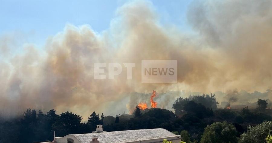 MΕΓΑΛΗ ΦΩΤΙΑ ΤΩΡΑ ΣΕ ΠΑΝΕΜΟΡΦΟ ΝΗΣΙ ΤΗΣ ΧΩΡΑ ΜΑΣ – ΚΑΙΓΕΤΑΙ ΠΑPΘΕΝΟ ΔΑΣΟΣ