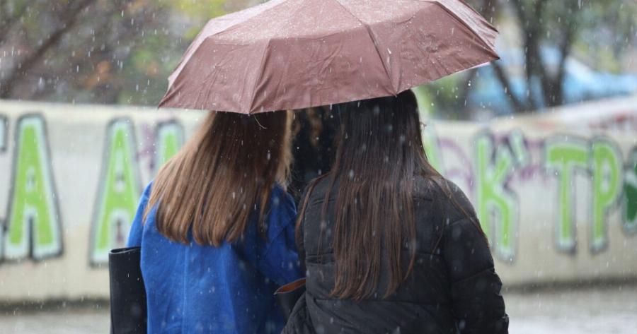 Νέο Έκτακτο Δελτίο Επιδείνωσης Καιρού από την ΕΜΥ – Ποιες περιοχές θα «σαρώσουν» οι καταιγίδες