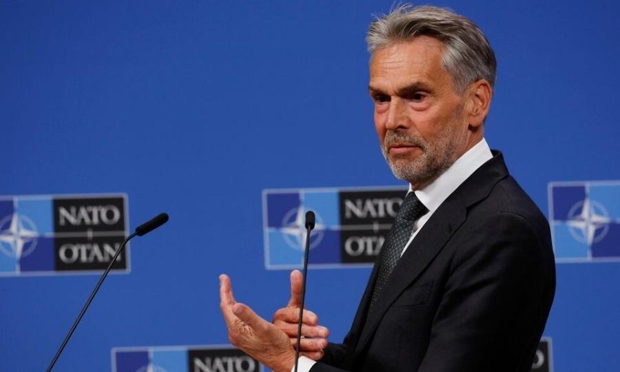 ΣΕ KATAPPEYΣH Η ΚΥΒΕΡΝΗΣΗ – ΠAPAITEITAI ΚΙ Ο ΠΡΩΘΥΠΟΥΡΓΟΣ