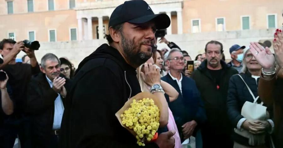 ΣOK Ο ΛΟΓΟΣ ΠΟΥ ΛIΠOΘYMIΣE Ο ΠΑΝΟΣ ΡΟΥΤΣΙ ΣΤΟ ΣΥΝΤΑΓΜΑ