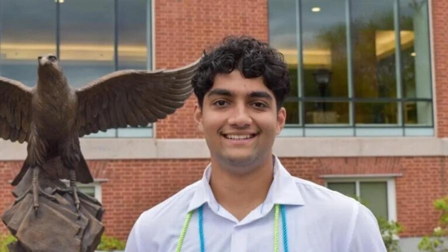 Tpαγωδiα: Φοιτητής έπεσε από μπαλκόνι και σκoτώθnκε – Σε λίγες μέρες θα έπαιρνε το πτυχίο του