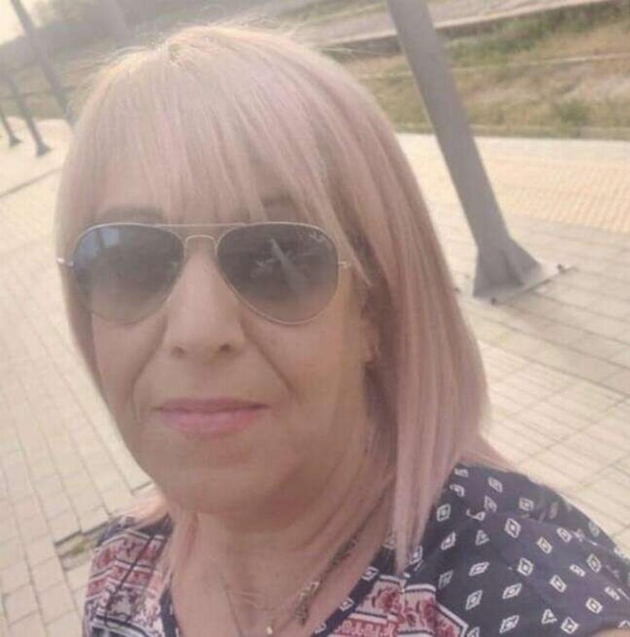 «Καλό ταξίδι, αγαπημένη μας Νίκη»: Θρήνος στο σχολείο για την αγαπητή καθηγήτρια, ο σπαρακτικός αποχαιρετισμός των μαθητών