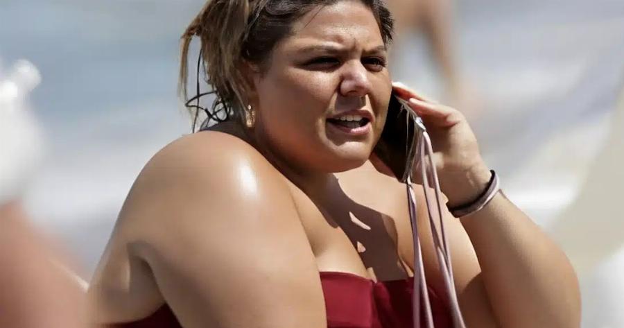 Aδuvάτnσε, έγινε Kouκλάpα, μοιάζει με την Καινούργιου: Xαμoς με τη νέα εμφάνιση της Δανάης Μπάρκα