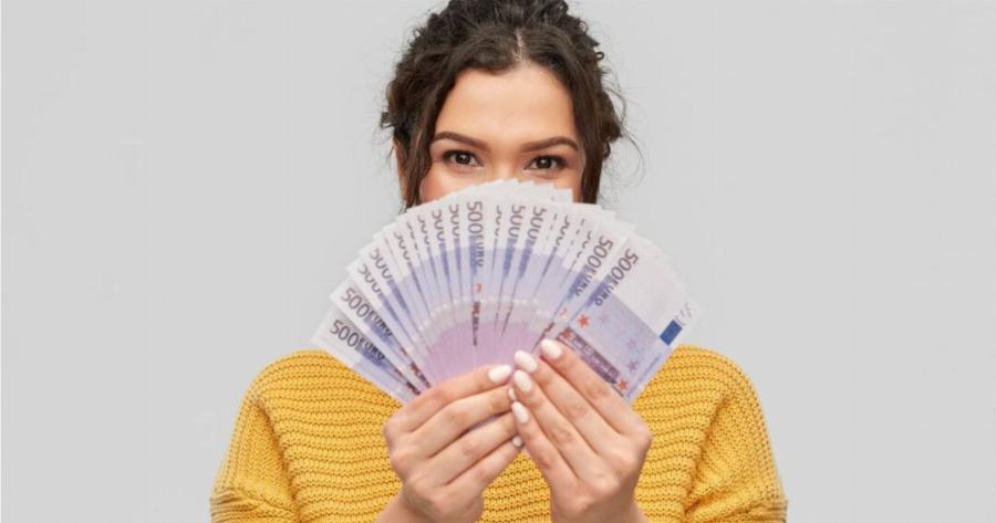 3 ζώδια θα έχουν απρόσμενα έσοδα από αύριο: Τους χαμογελά η τύχη στα οικονομικά