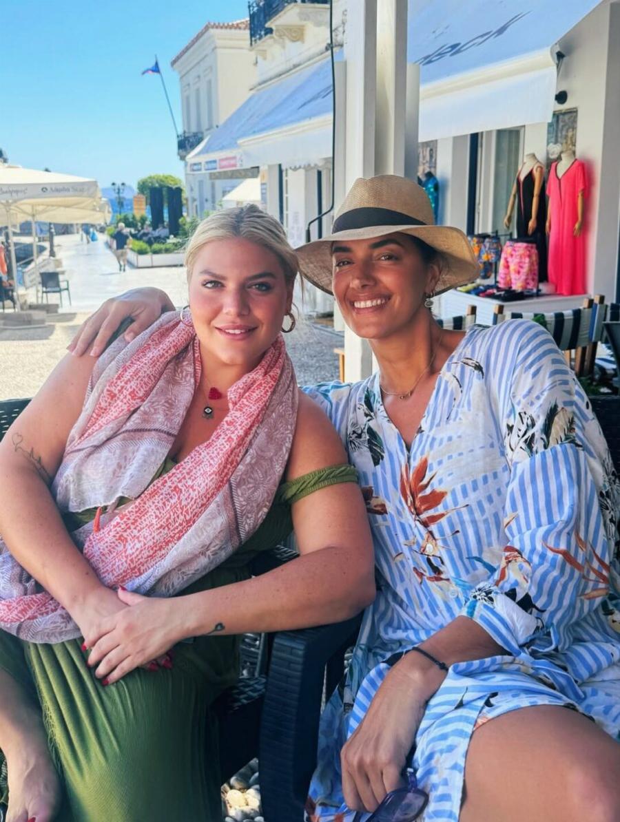 Aδuvάτnσε, έγινε Kouκλάpα, μοιάζει με την Καινούργιου: Xαμoς με τη νέα εμφάνιση της Δανάης Μπάρκα