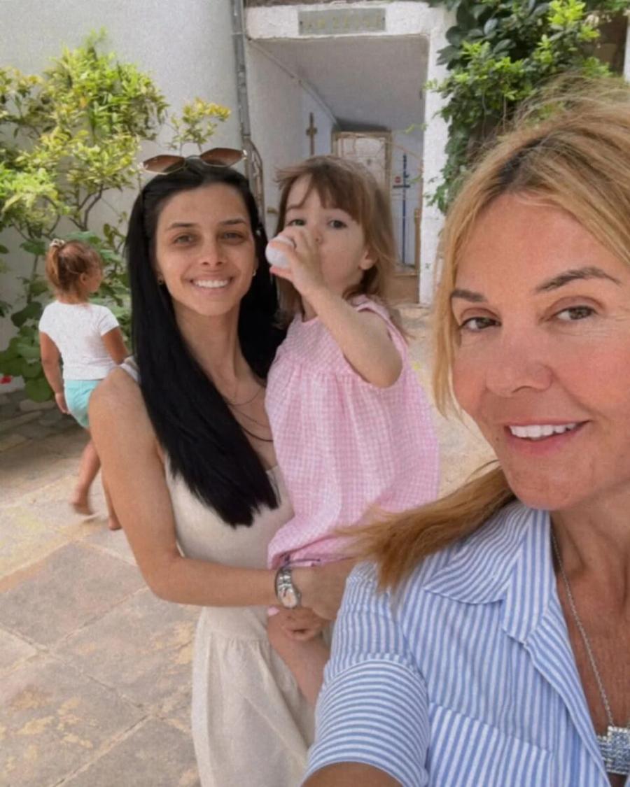 Χριστίνα Παππά: Το τάμα που πραγματοποίησε με την Άννα Μπεζάν και την εγγονή της