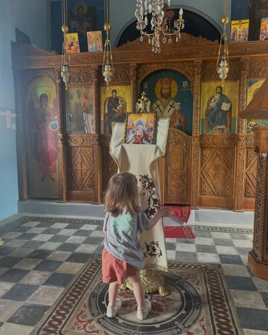 Χριστίνα Παππά: Το τάμα που πραγματοποίησε με την Άννα Μπεζάν και την εγγονή της