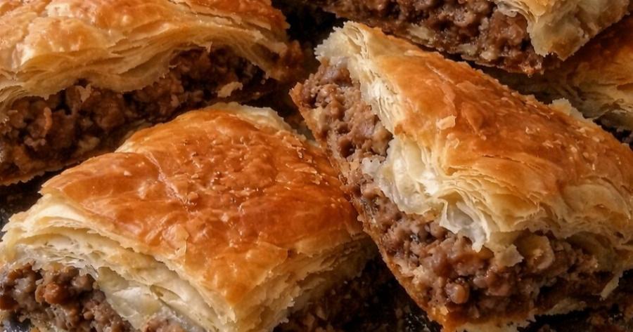 Κιμαδόπιτα χωριάτικη: Η συνταγή για τραγανό φύλλο και ζουμερή γέμιση