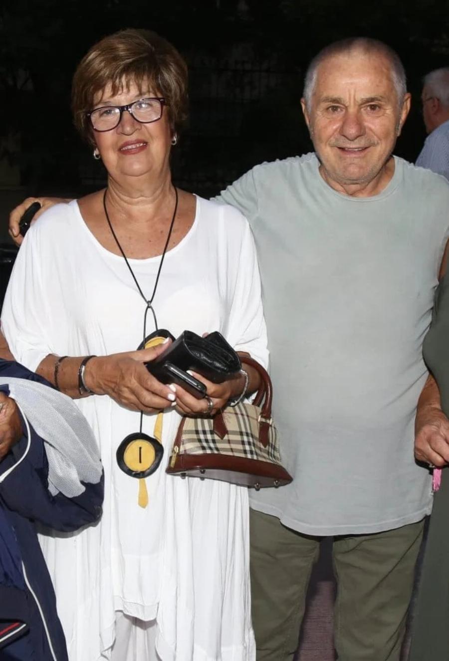 Ήταν το Νο1 όνομα στις πίστες, σήμερα την αναγνωρίζουν ελάχιστοι: Η Λίτσα Διαμάντη κάποτε ξεσήκωνε τα πλήθη με τη φωνάρα και την γοητεία της