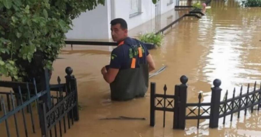 Τρίκαλα: Πυροσβέστης, πατέρας 3 παιδιών, Exασε τη ζωή του σε Tpoxαio – Ήταν πυροσβέστης κι η σύζυγός του