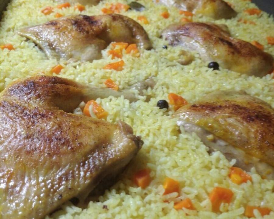 Εύκολο κοτόπουλο φούρνου με ρύζι – σκέτη νοστιμιά