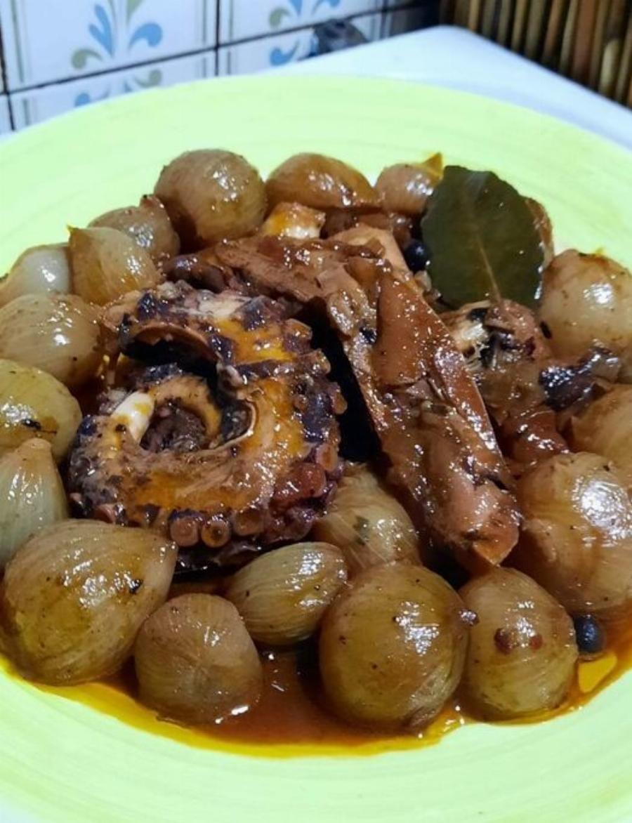 Το πιο νόστιμο χταπόδι στιφάδο που θα δοκιμάσεις