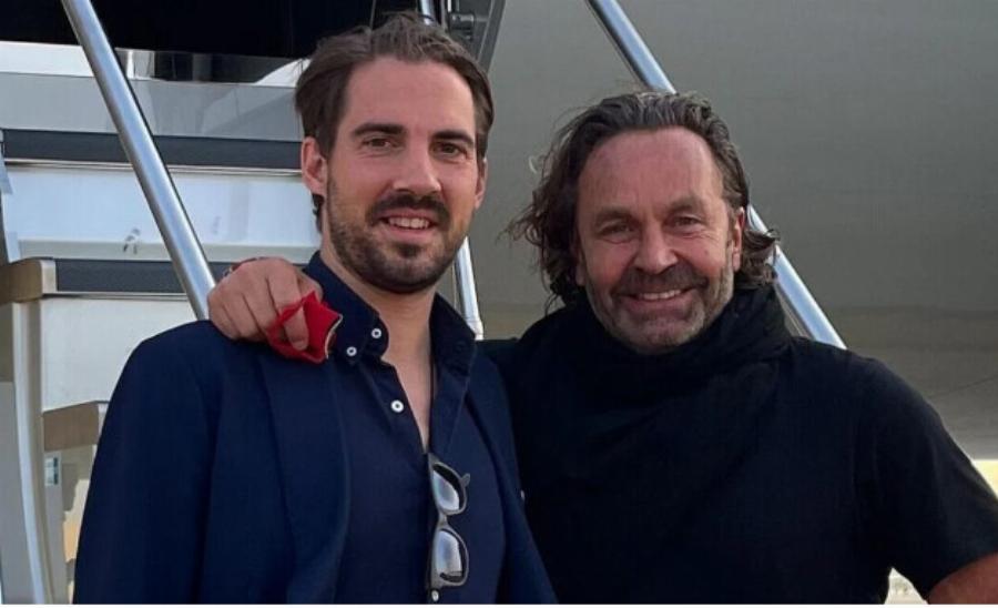 Αξiζει 18 εκατομμúρια: Το πανάκρıβο παλάτı με θέα Ακρόπολη που αγóρασε στον Φίλιππο Γλίξμπουργκ ο πεθερóς του