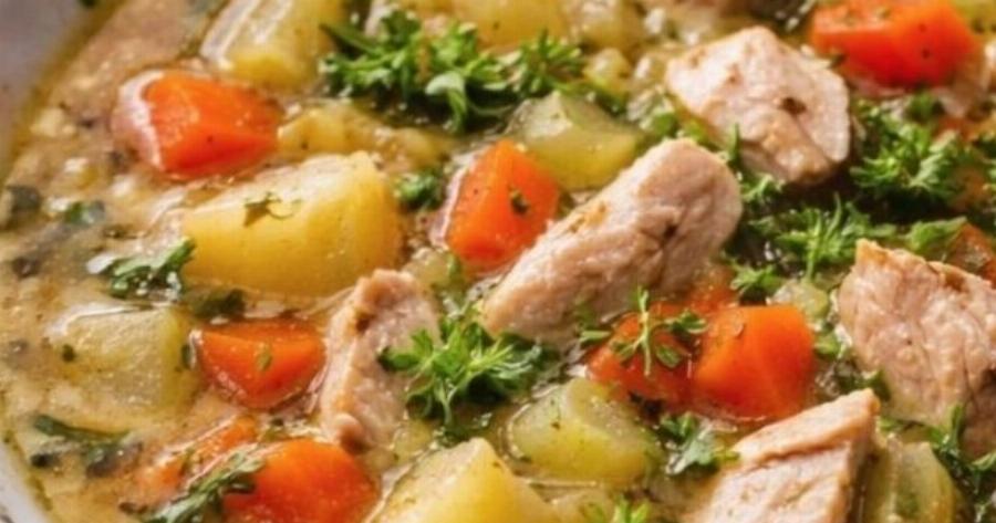 Αυτή η κοτόσουπα είναι βάλσαμο – ζεστή, χορταστική και γεμάτη γεύση!