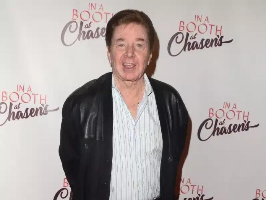 Δuστuxώς, επιβεβαιώθnκε η είδηση: Πέθαvε γνωστός τραγουδιστής κι ηθοποιός – Όλοι μεγάλωσαν μαζί του