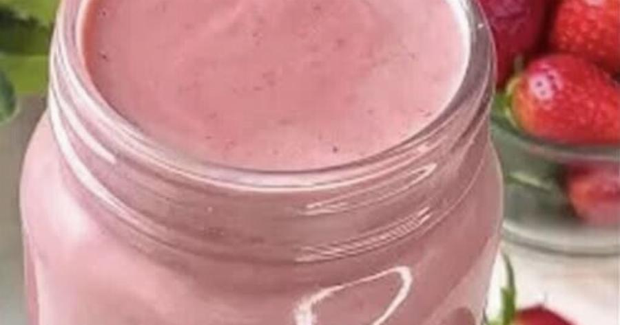 Σπιτική “Nutella” με φράουλα και φουντούκια – μόνο 3 υλικά