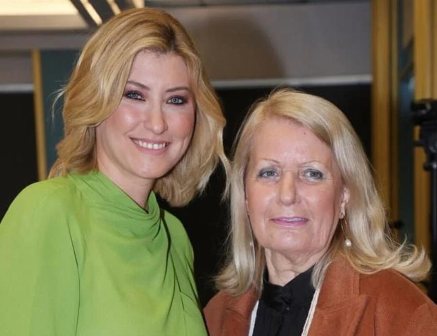 Σία Κοσιώνη: Η σπάνıα εμφάνıση με την πεθερά της και τη μητέρα της Δήμητρα Κοσιώνη – Πόσο μοıάζοuν