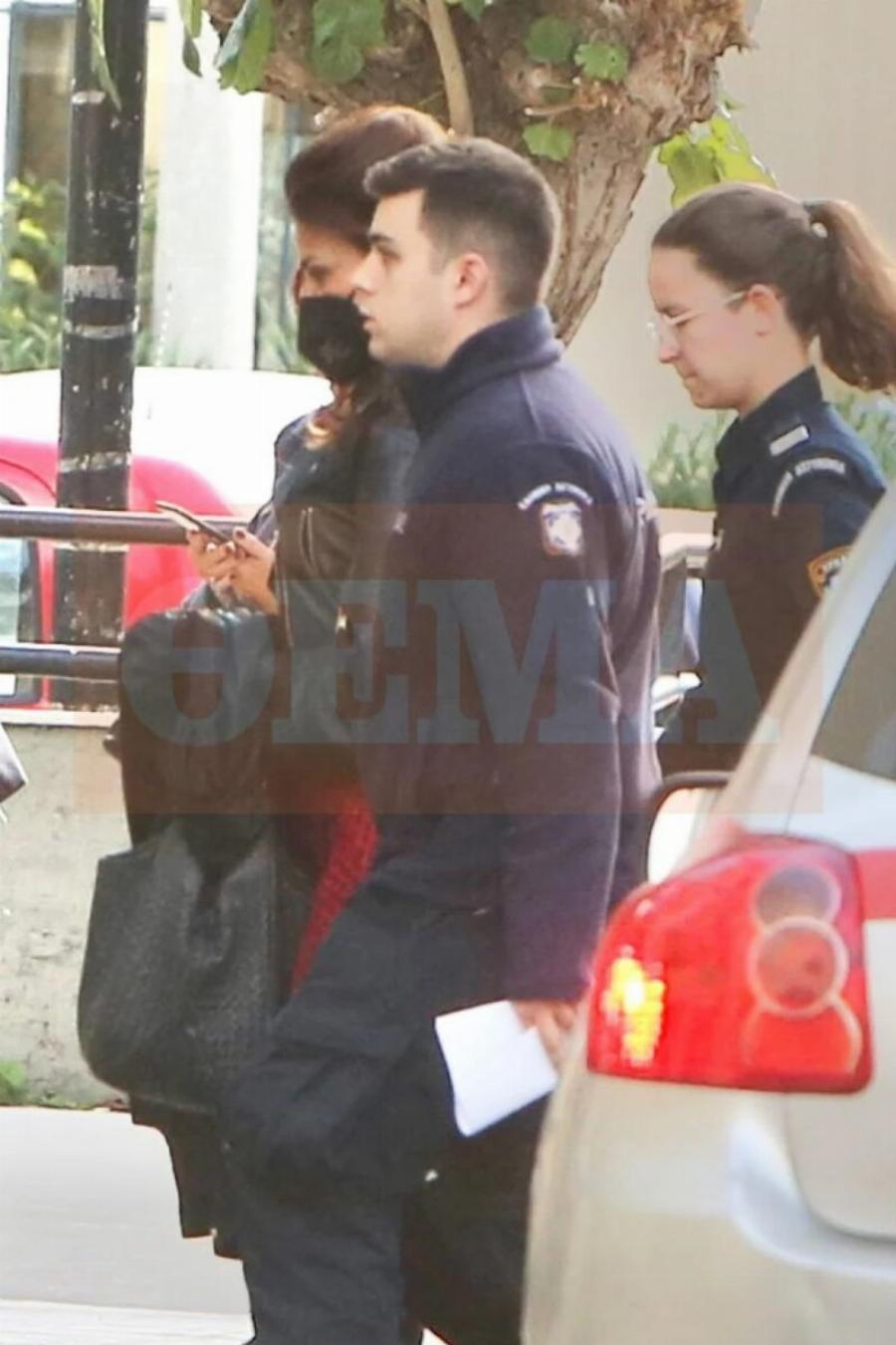 ΕΚΤΑΚΤΟ – Έφτασε με περιπολικό στην Ευελπίδων η Δήμητρα Ματσούκα