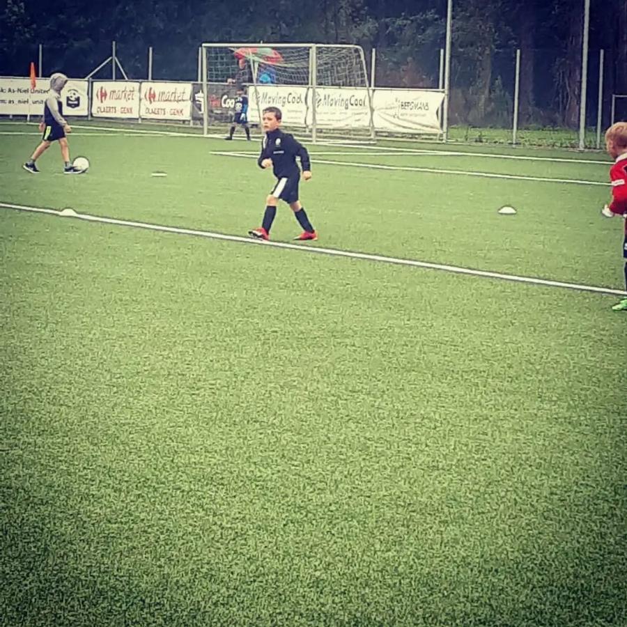 Κωνσταντίνος Καρέτσας: «Από 9 μηνών που περπάτησε είχε πάντα μία μπάλα» λέει η μητέρα του 17χρονου ποδοσφαιριστή