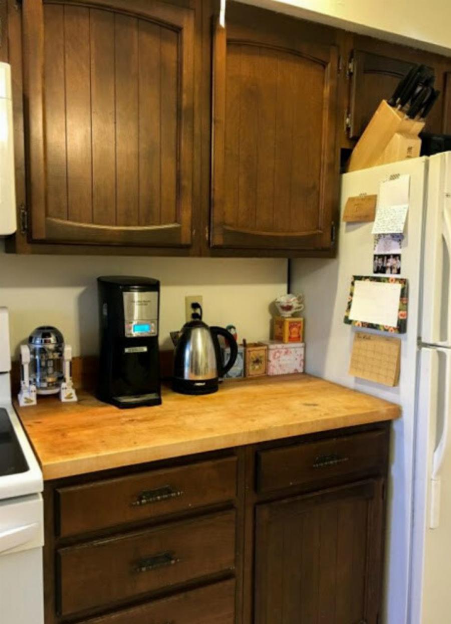 Νοικοκυρά κατάφερε να μεταμορφώσει εντελώς την κουζίνα της με μόλις 230 ευρώ