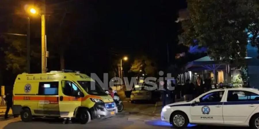 EKTAKTO: Nεκpoς άνδρας στην Εθνικής Αντιστάσεως – Βρέθηκε vεκpoς έξω από ταξί, μέσα στα Aiματα (φωτο, video)