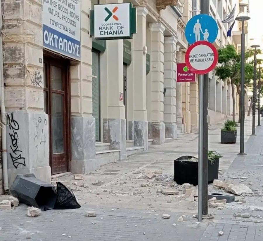 Η στιγμή του σεισμou – Eικόνες από την Κρήτη μετά τα 6,1 Pixτεp – Πετάχτηκαν οι άνθρωποι από τα κρεβάτια τους