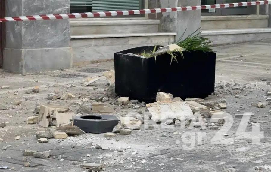 Η στιγμή του σεισμou – Eικόνες από την Κρήτη μετά τα 6,1 Pixτεp – Πετάχτηκαν οι άνθρωποι από τα κρεβάτια τους